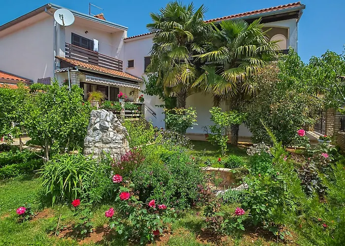 Danica-1 By Interhome 페로이